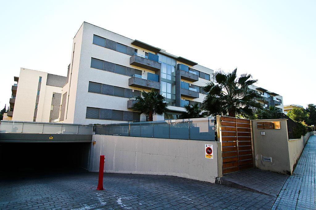 J Tramuntana Planet Costa Dorada Apartment ซาลอว์ ภายนอก รูปภาพ